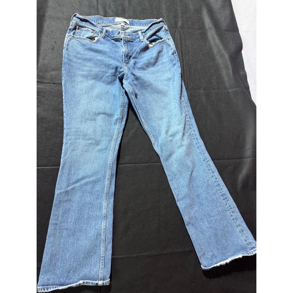 Abercrombie & Fitch Curve Love Jeans 30 10R Medium Wash Raw Hem Bootcut Denim